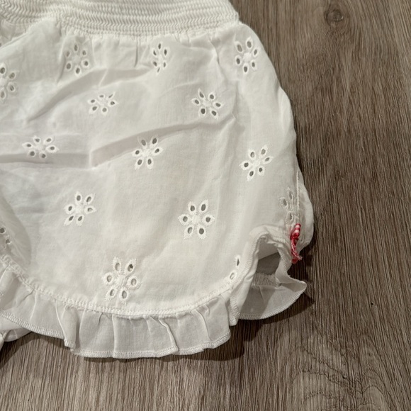Victoria’s Secret White Eyelet 2 Piece Pajama Shorts Set - Picture 2 of 5
